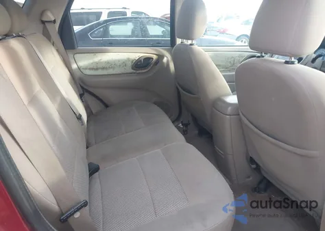 2005 Ford Escape Xlt from USA, damaged, VIN 1FMYU03105KD50764